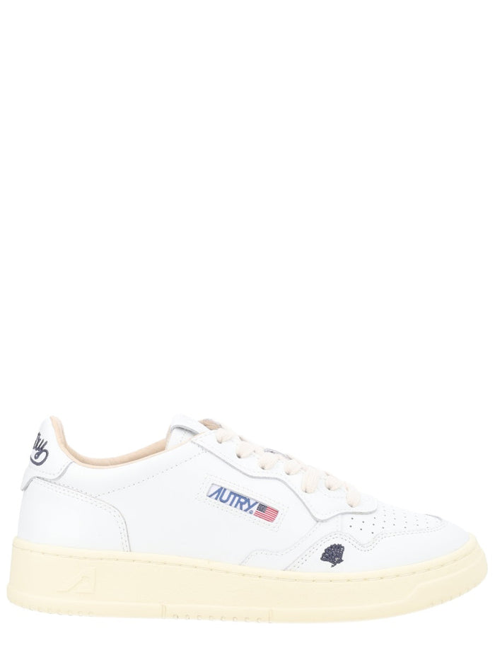 Autry "Medalist Low" Sneaker