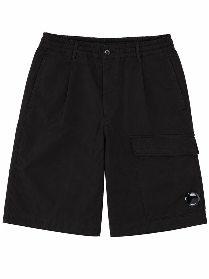 C.p. Company Shorts Cargo Con Patch Logo
