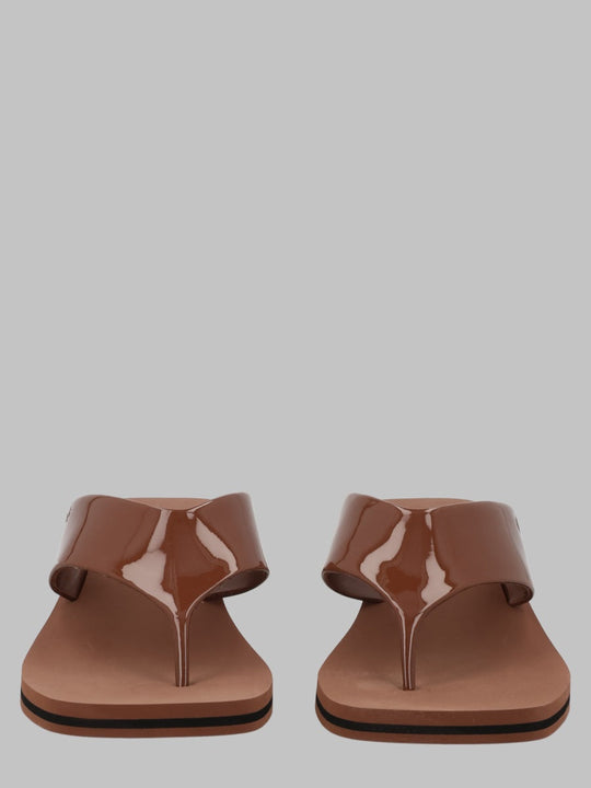 Chloé