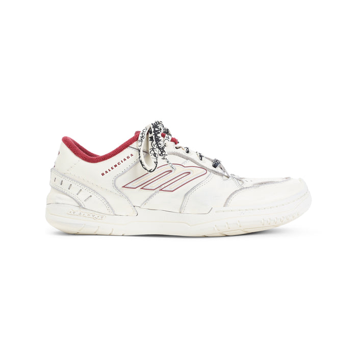 Balenciaga Hamptons Medium Worn-Out Sneaker In White