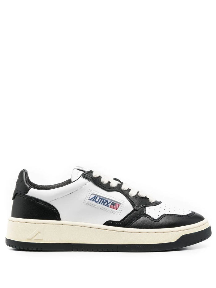 Autry Medalist Low White/Black Leather Sneaker