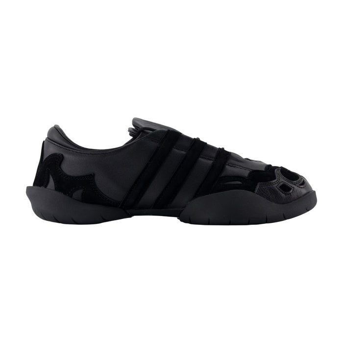 Y-3 Regu 2002 Sneakers