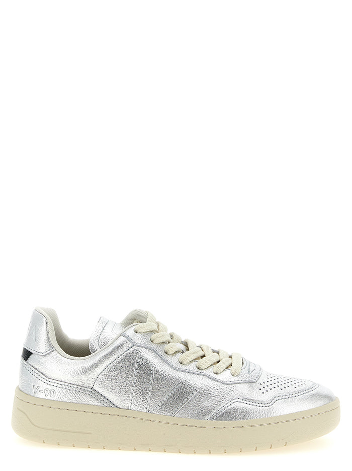 Veja 'V-90' Sneakers
