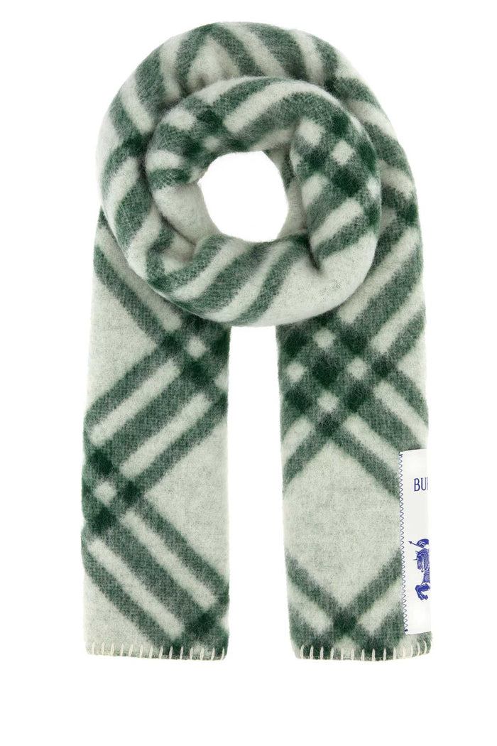 Burberry A:mu Tri Bar Chk Wo Scf:150354:c5132