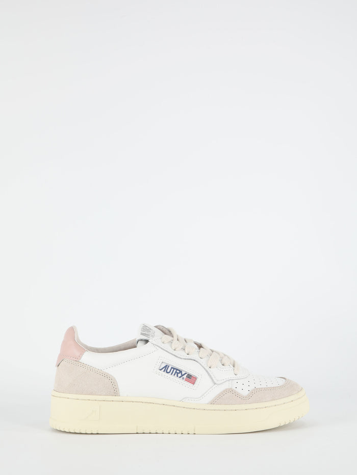 Autry Medalist Low White/Blush Leather And Suede Sneaker