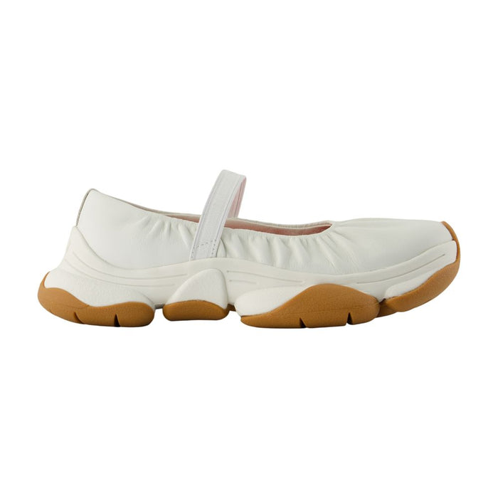 Camper Karst 2 Mary Jane