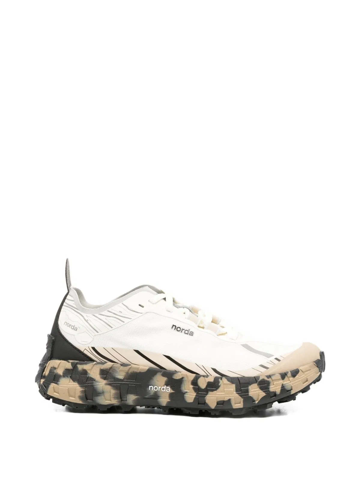 001 Sneakers