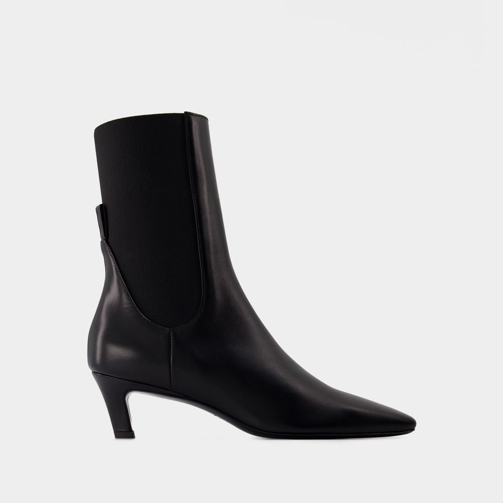 The Mid Heel Boots