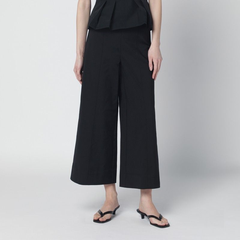 Kallin Black Shorts