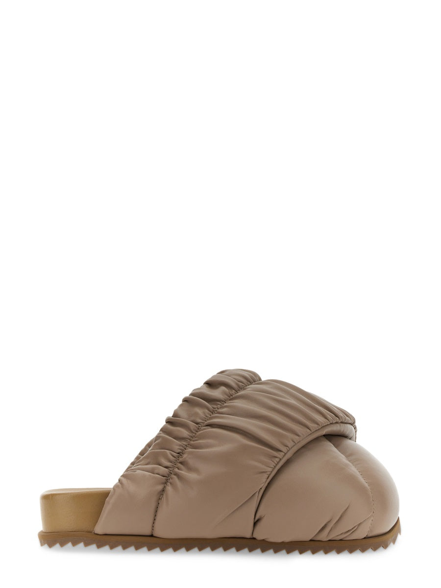 Sandal Tent
