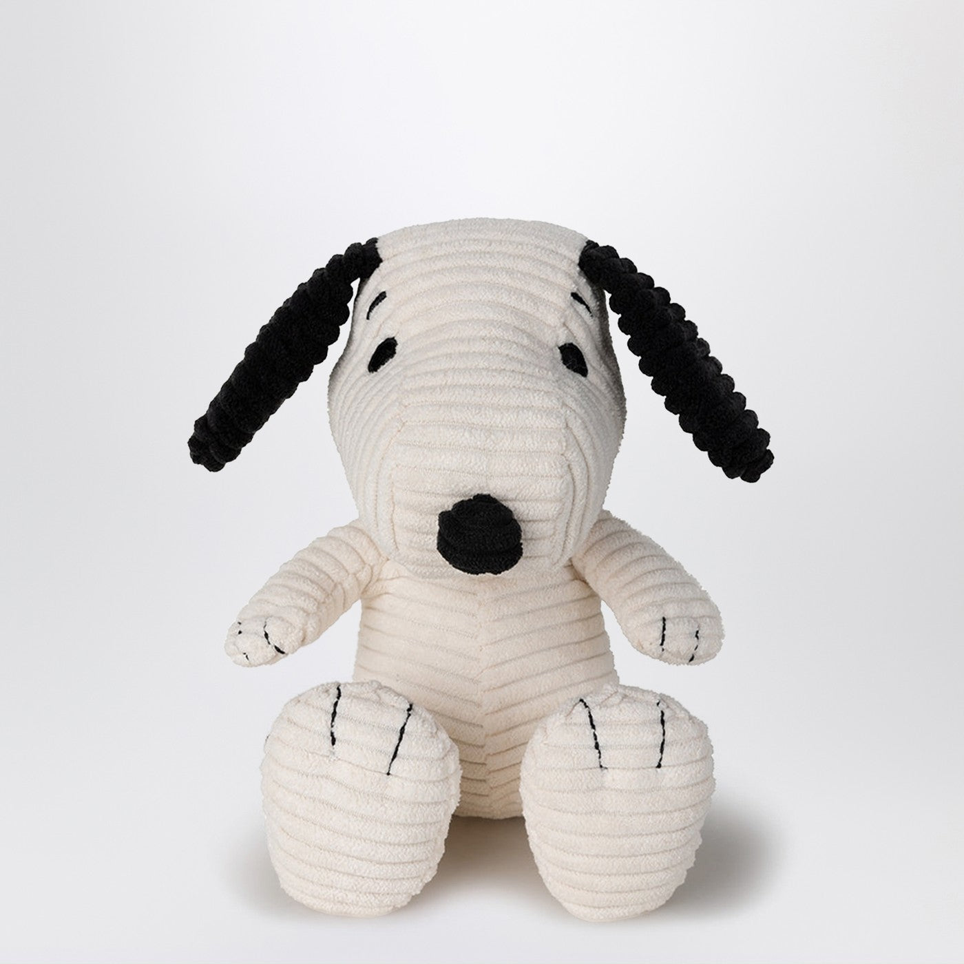 Cream-Colored Snoopy Velvet Plush 19 Cm