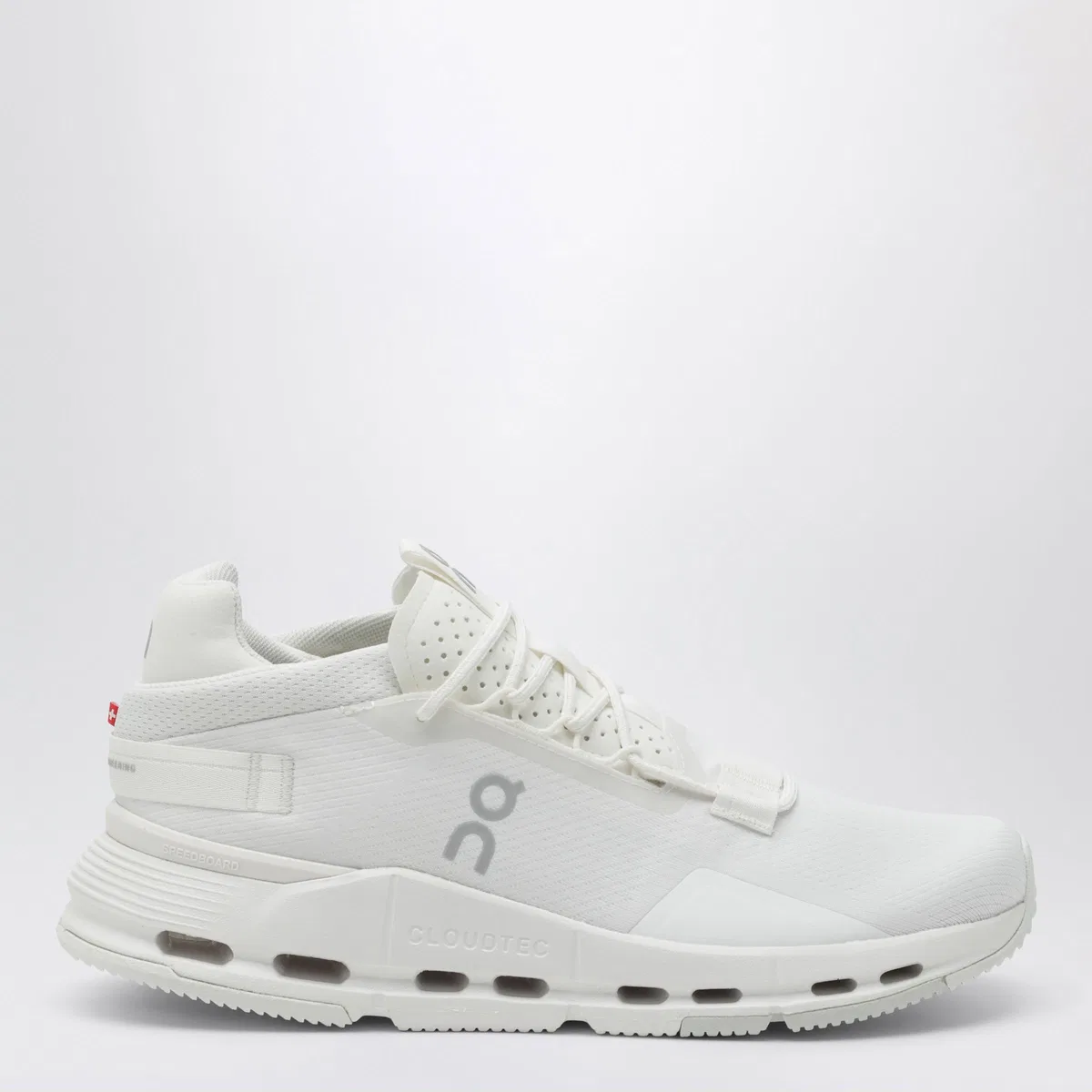 Cloudnova 2 Sneakers In White