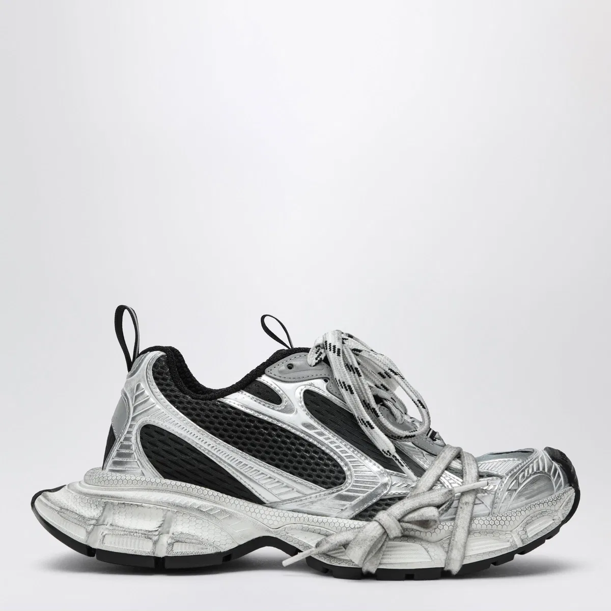 3Xl Gradient Women's Sneakers In Black, Grey And White