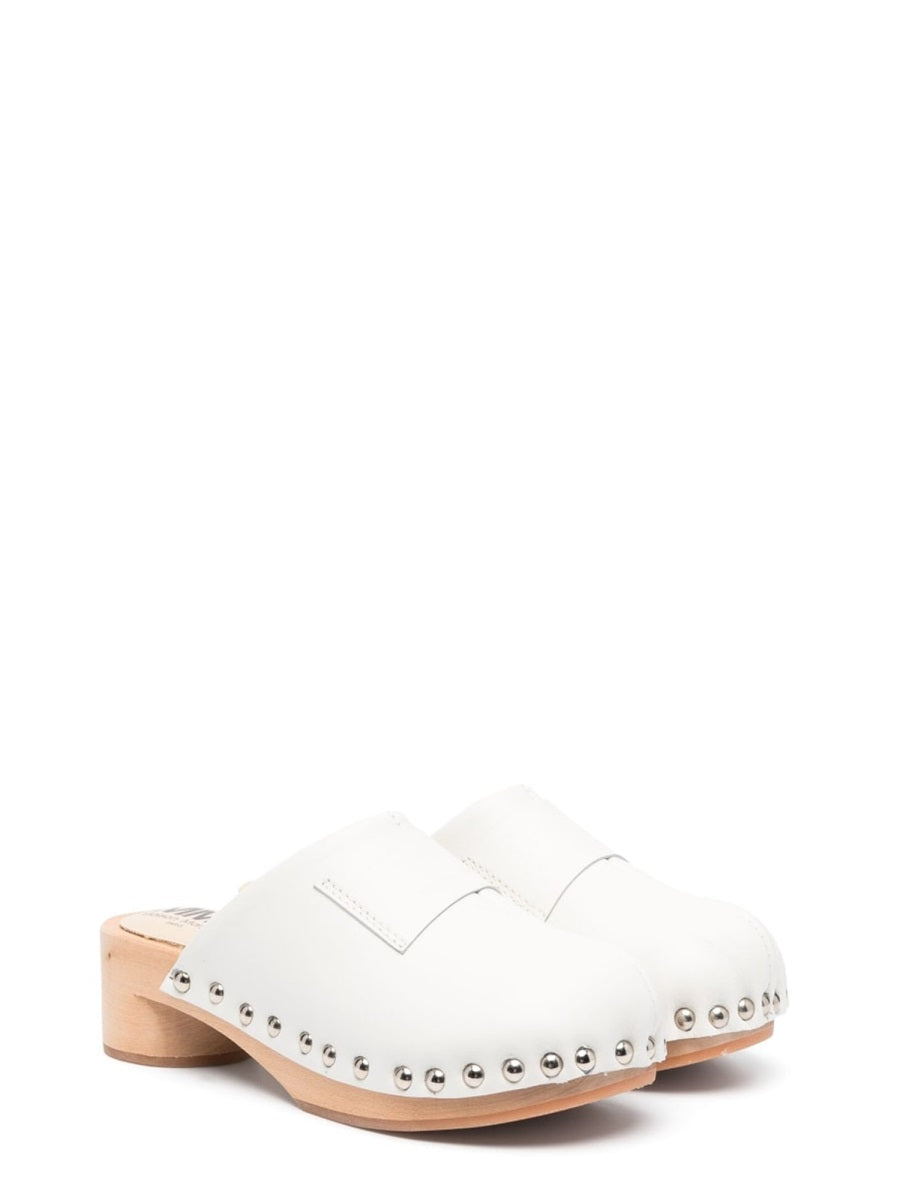 Wooden Closed Toe Clogs