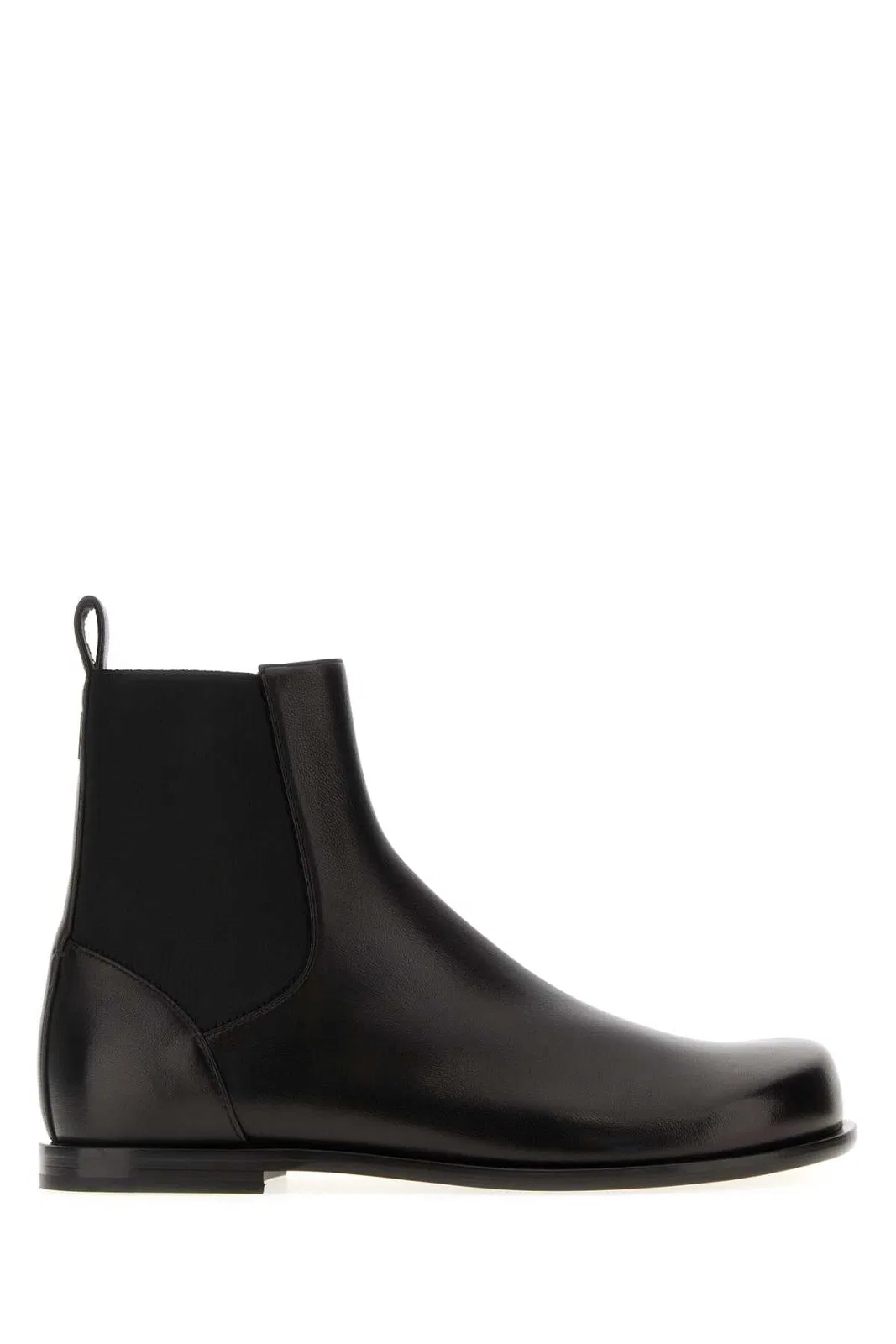 Leather Boots That Reach The Ankles