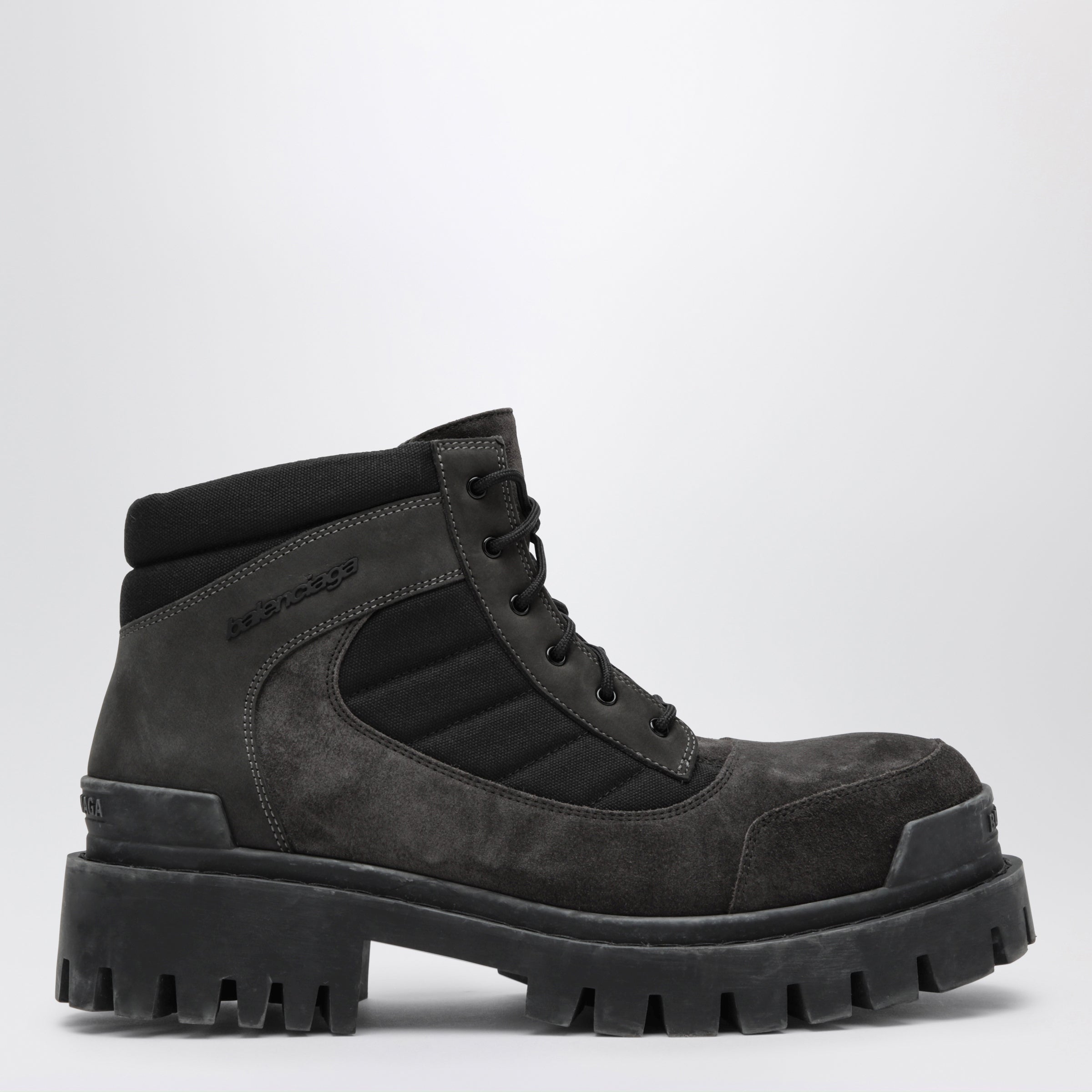 Combat Strike Low Lace-Up Suede Boots Brown/Black