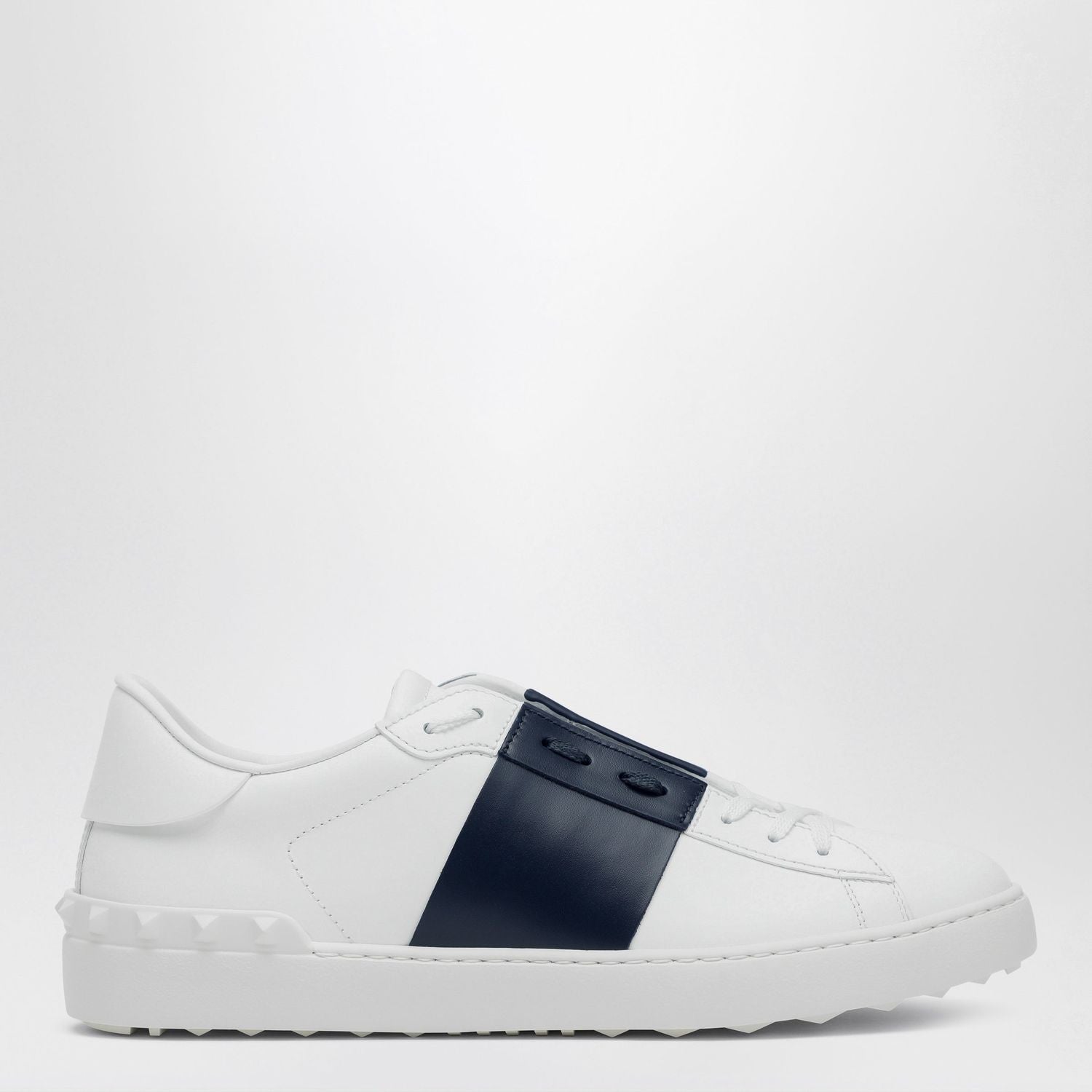Open Sneakers In White/Navy Blue