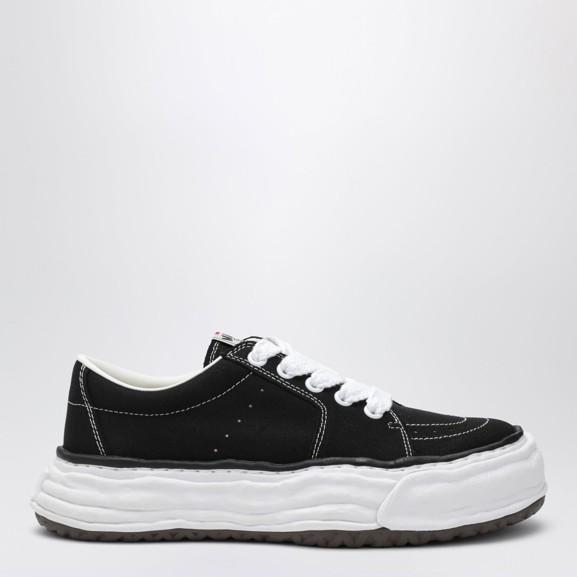 Eric Sneakers In Black Canvas