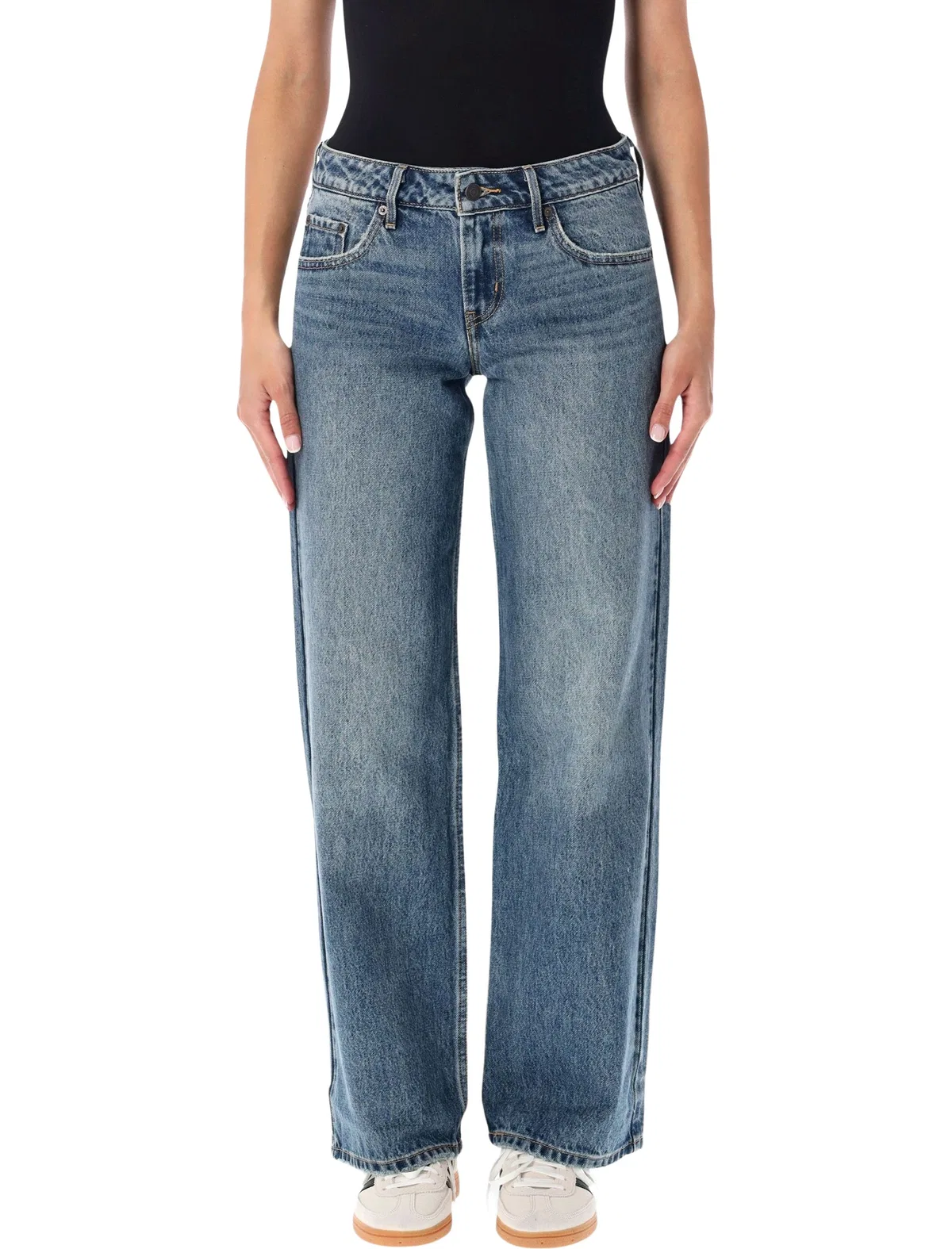 Low Loose Lightweight Jeans