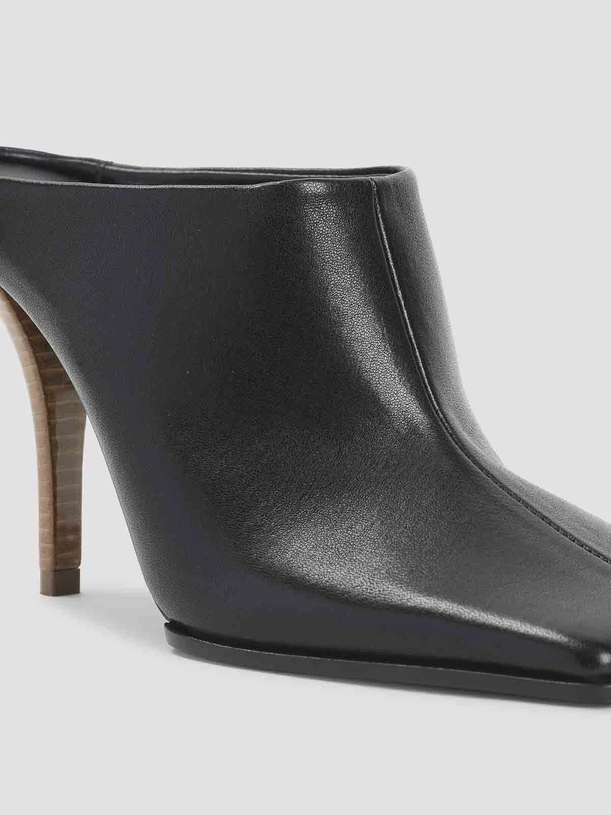 Alaïa Alaia Mules 90 Heel Mule In Black