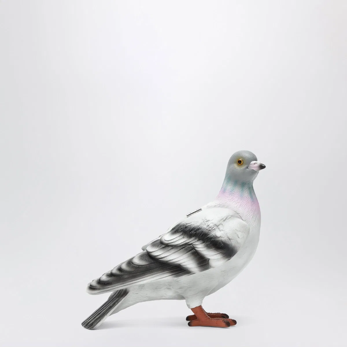 Pigeon Pouch In Resin Shaped Like A Pigeon