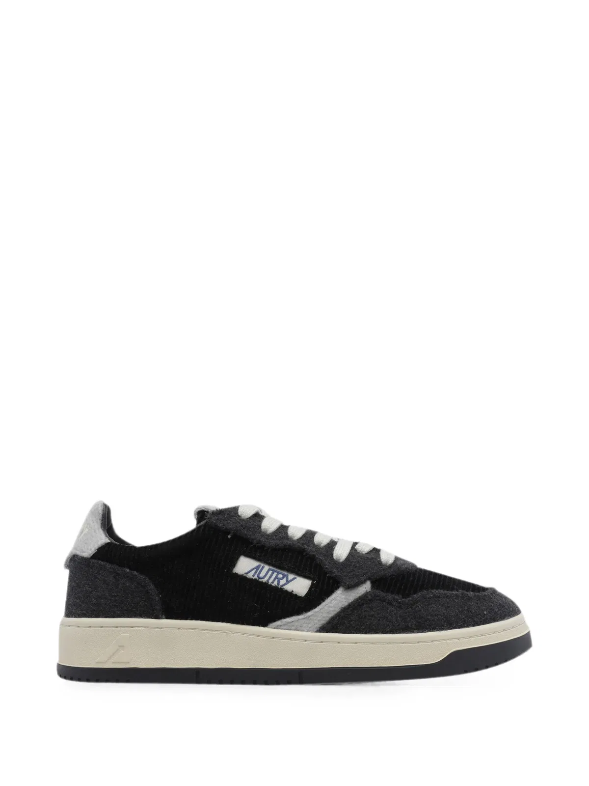 Medalist Low In Velvet And Felt