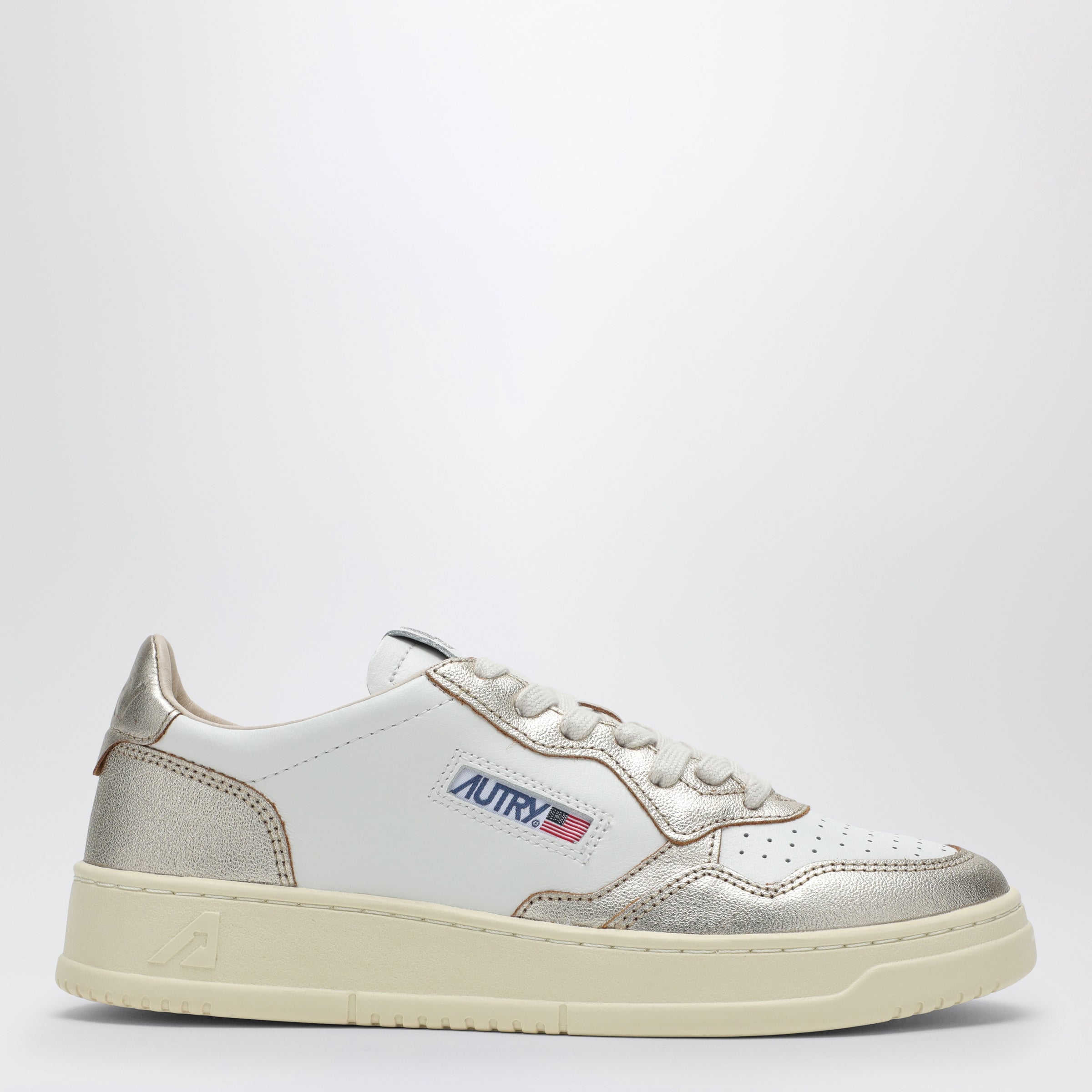 Medalist Low White/Platinum Leather Sneakers