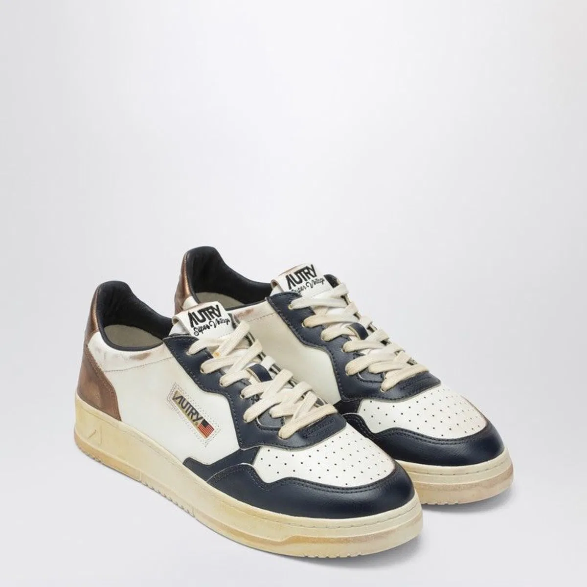 Autry Medalist - Super Vintage Trainers In White