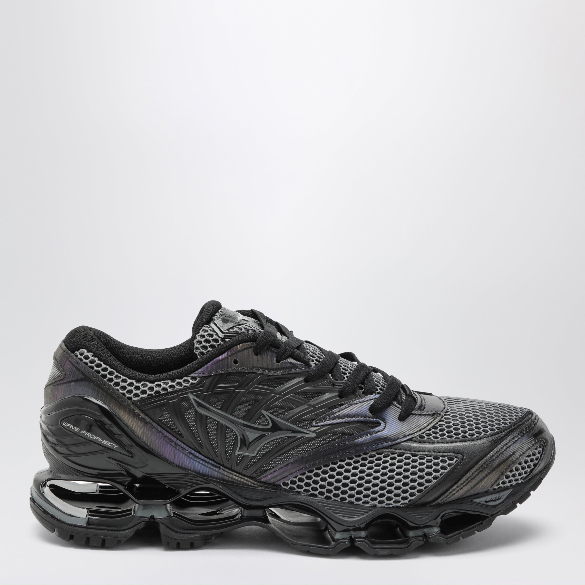 Wave Prophecy Sneakers In Black Sand / Iron Gate / Black
