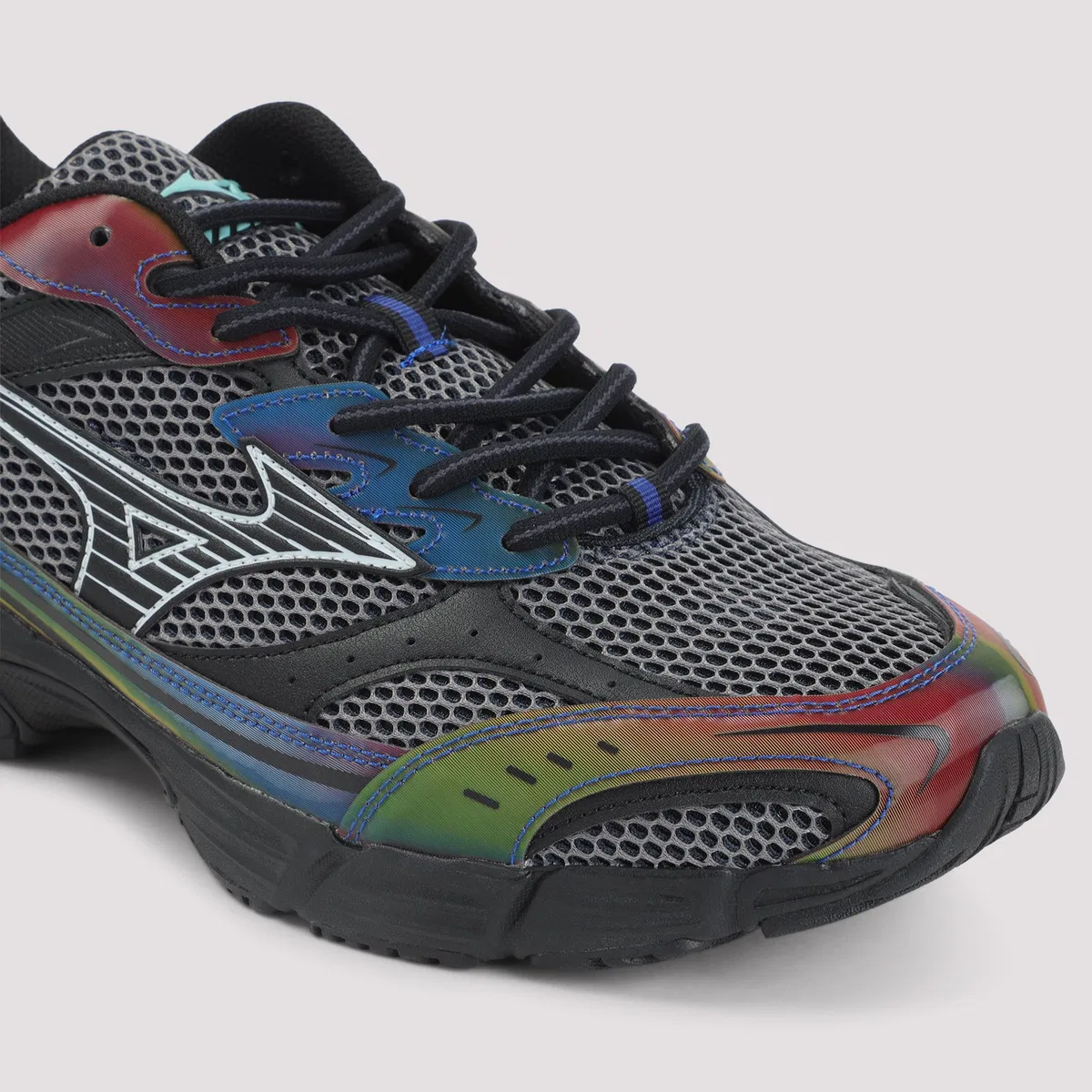 Mizuno Mesh And Iridescent Sneaker In Black