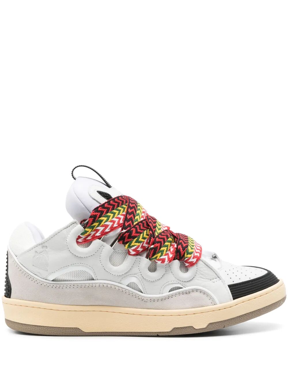 Sneakers Curb