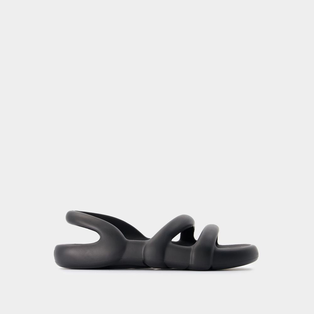 Kobarah Flat Negro Sandals