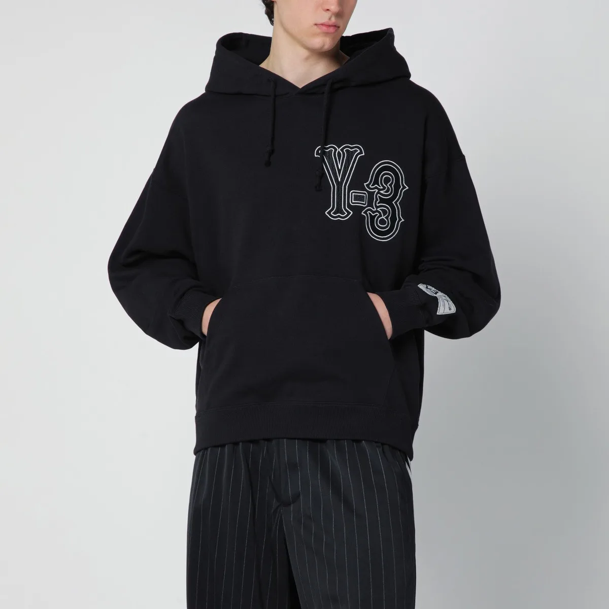 Black Elite 5 Gfx Hooded Sweatshirt