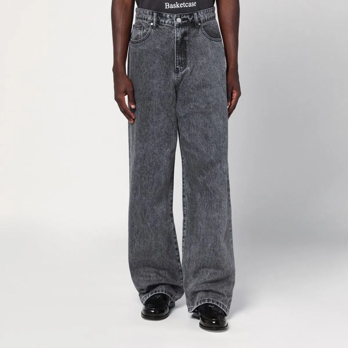 Wide-Leg Black Washed Jeans