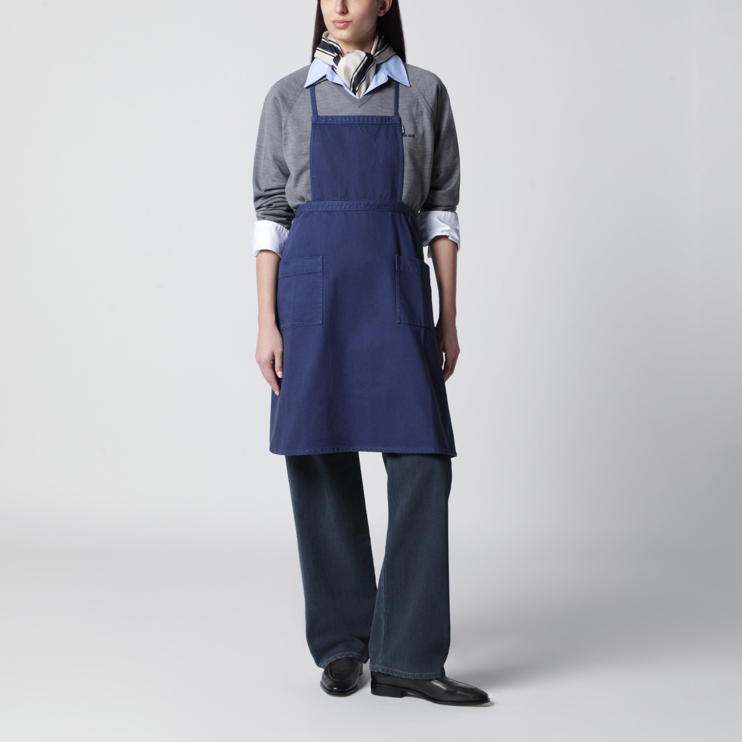 Garment-Dyed Patch-Pocket Apron