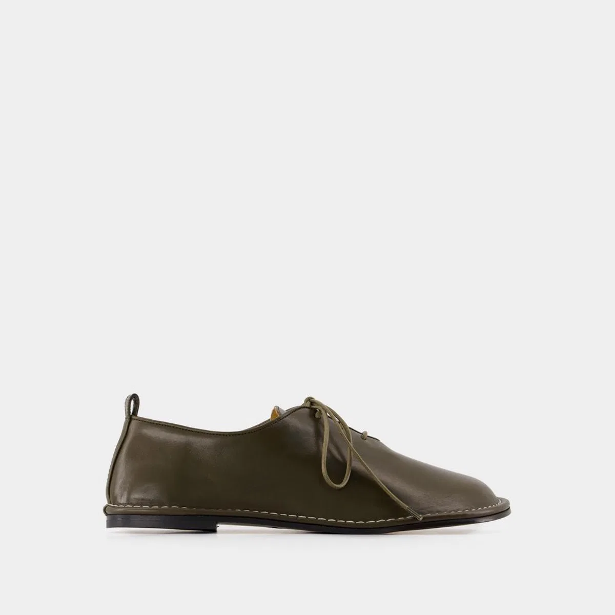 One Cut Shoes Flat Shoes