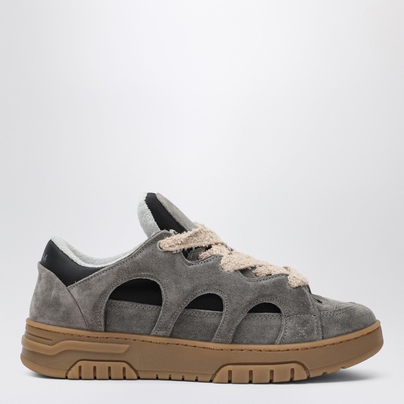 Model 1 Sneakers Asphalt Grey In Suede